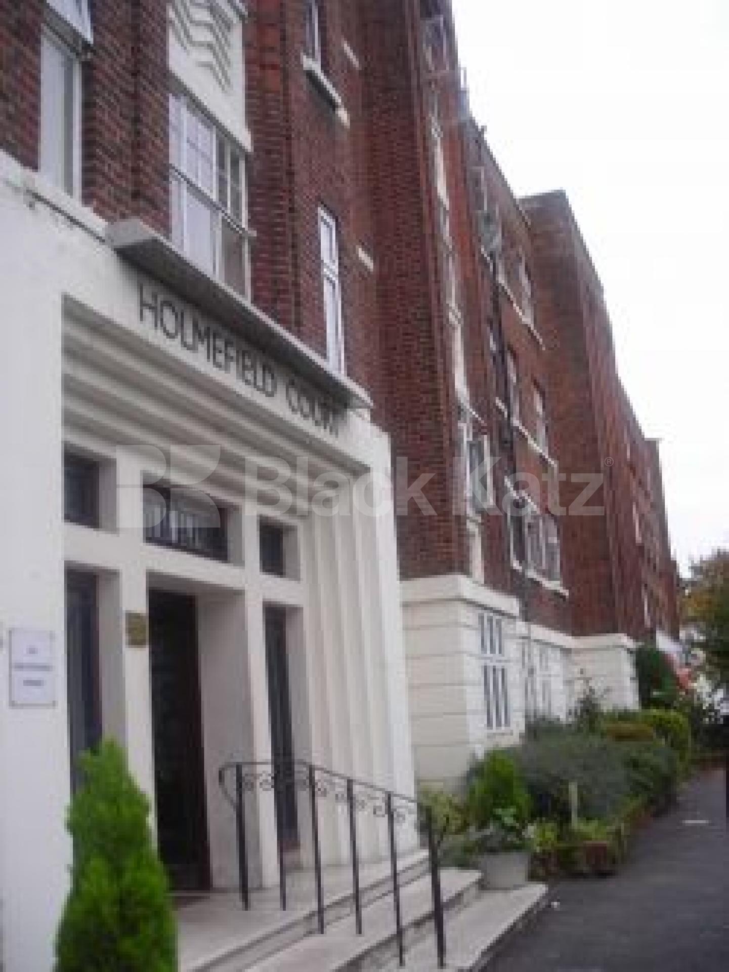 			1 Bedroom, 1 bath, 1 reception Flat			 Belsize Grove, BELSIZE PARK NW3 NW3